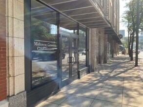 Building Photo - 112 W Washington Blvd