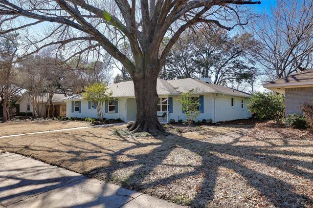 Building Photo - 10619 Royal Club Ln