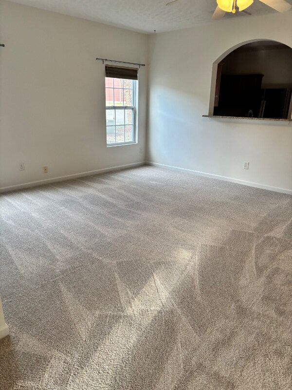 Foto del edificio - 8432 Charbay Cir