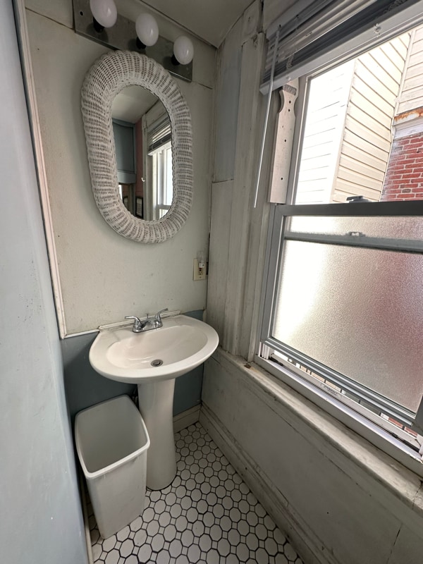 Building Photo - 46 Montgomery Ave