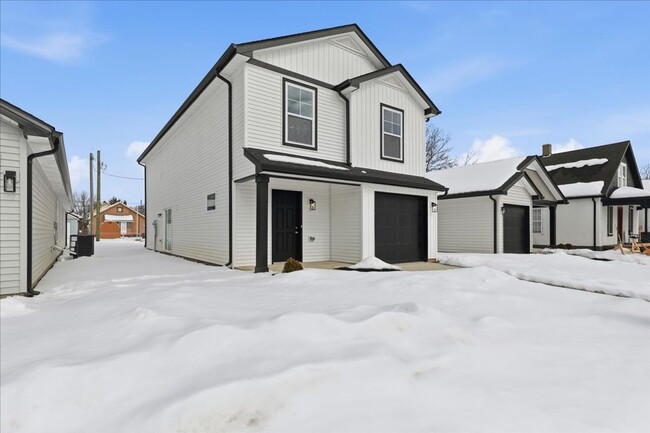 Building Photo - Brand New! 3 Bed 2.5 Bath