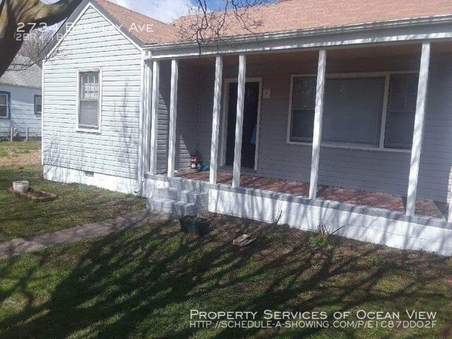 Primary Photo - 2734 Barclay Ave