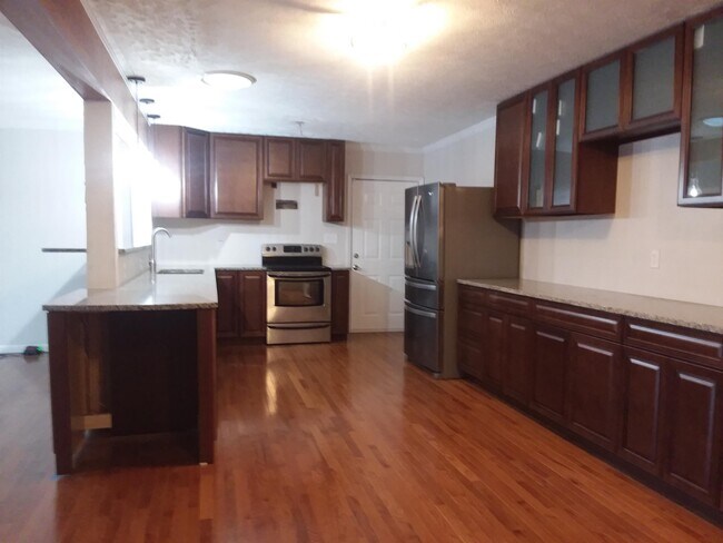 Foto del edificio - 9780 Windy Hill Dr