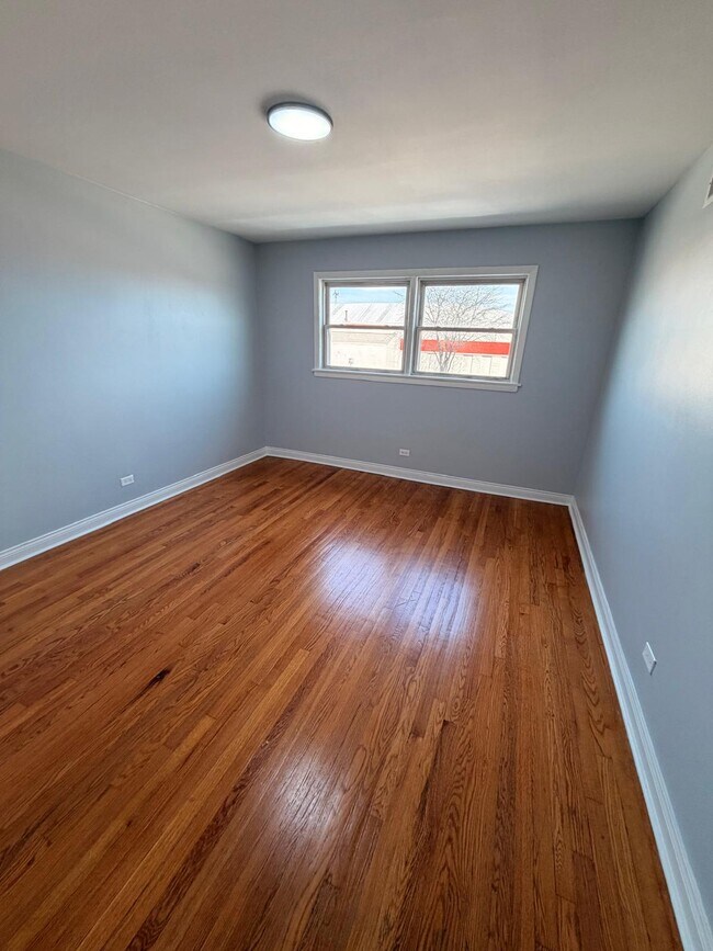 Foto del edificio - 2643 W 79th St