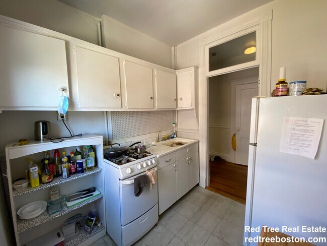 Building Photo - 5 Walbridge St
