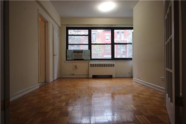 Foto del edificio - 251 West 74th Street