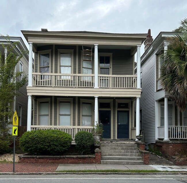 Foto del edificio - Savannah 1ST Floor of Duplex on Whitaker Street @ 34th-Near Forsyth Park