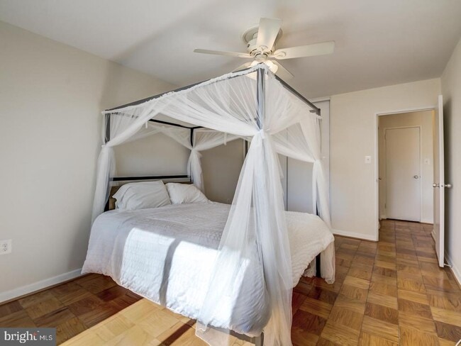 Building Photo - 3000 Spout Run Pkwy