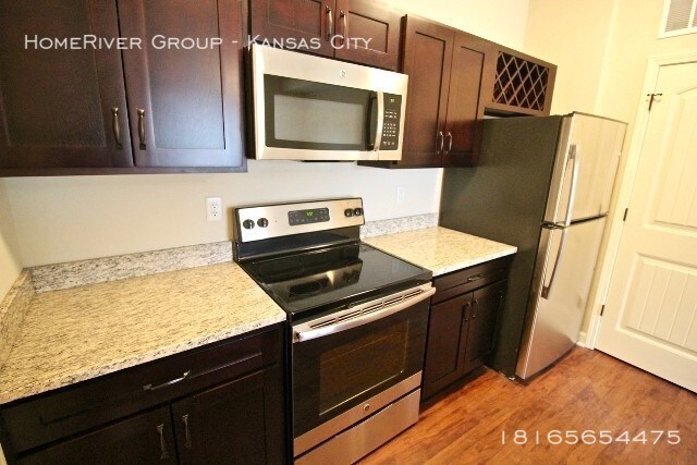 Foto del edificio - 6439 NW 70th St