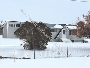 Building Photo - 3815 Wylie Dr