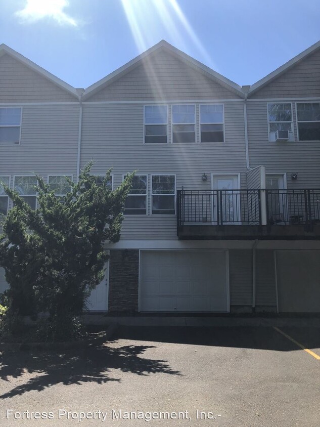 Foto principal - 13515 SE Holgate Blvd