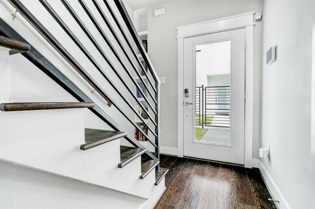 Photo - 2105 Engelmohr St Townhome