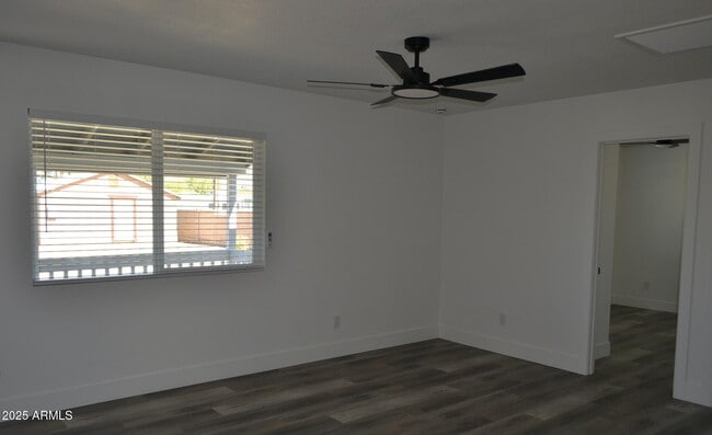 Foto del edificio - 44 N Mountain Rd