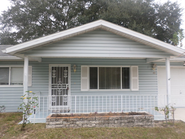 Building Photo - 6584 SW 60th Ct