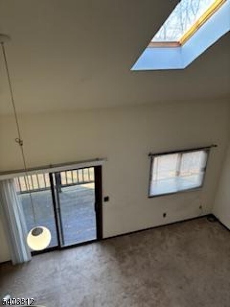 Foto del edificio - 3 Gray Rock Dr