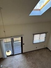 Building Photo - 3 Gray Rock Dr