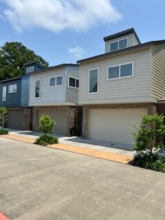 Foto principal - 111 Highland Park Ln