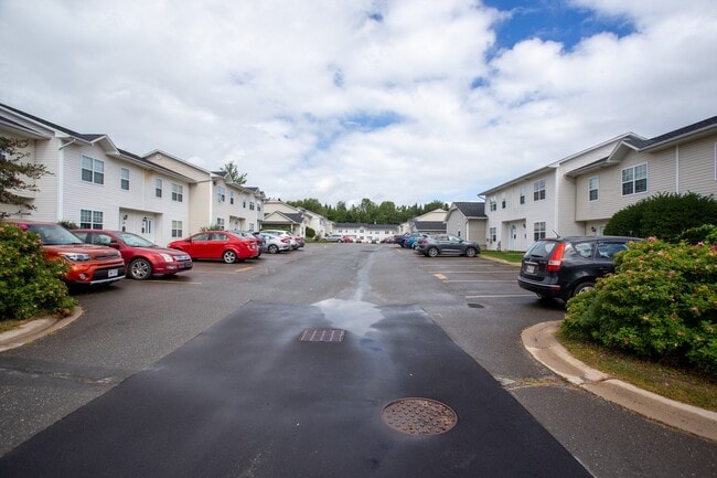 Building Photo - 59 Walter Cl