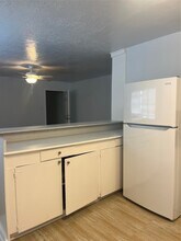 Building Photo - 5537 Bataan Rd