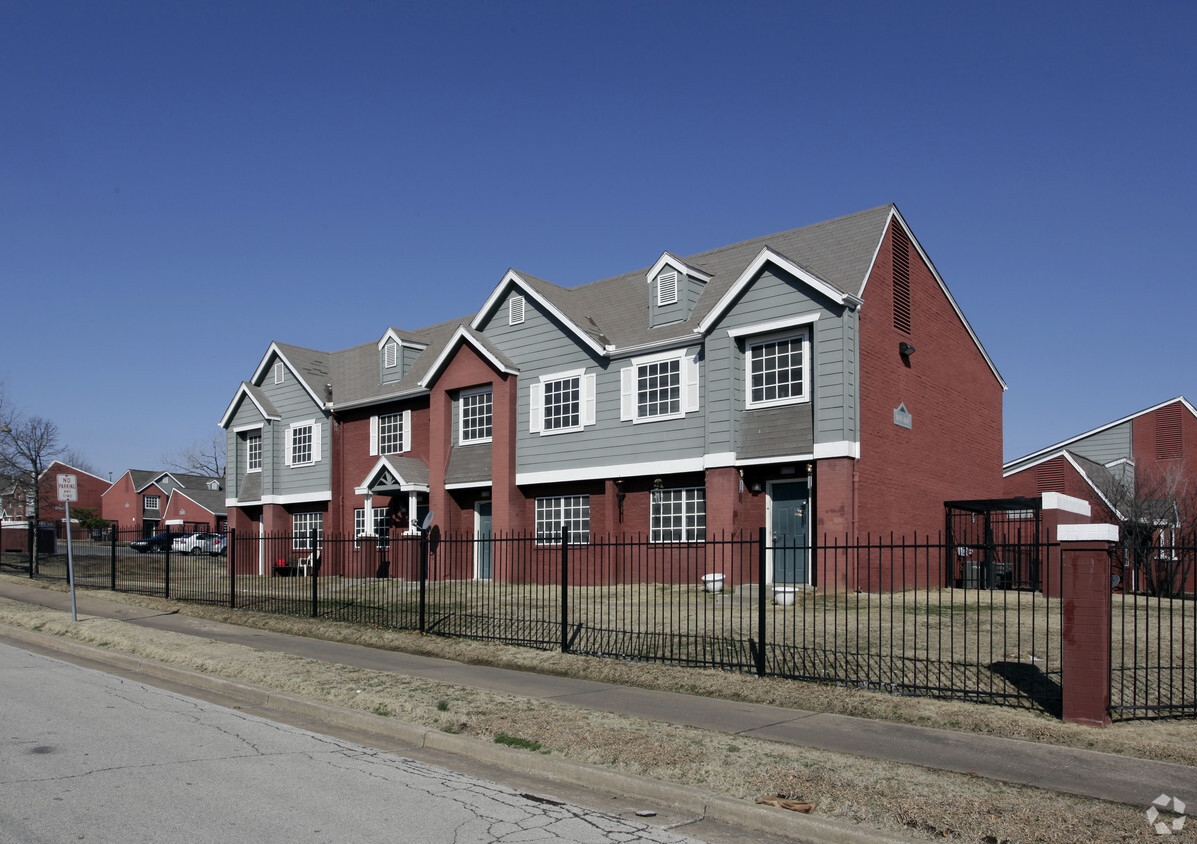 Primary Photo - Seminole Hills Apartments