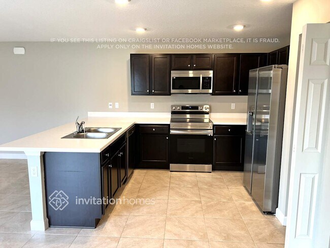 Foto del edificio - 2677 SW Fair Isle Rd