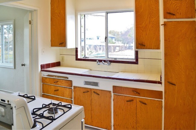  - 3150 Brookdale Ave