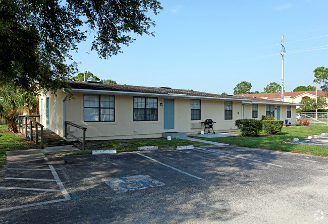 Blossom Corners - Apartments in Orlando, FL | Apartments.com