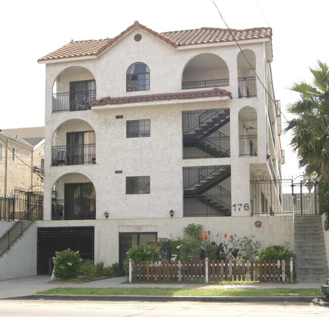 Foto del edificio - 176 S Virgil Ave