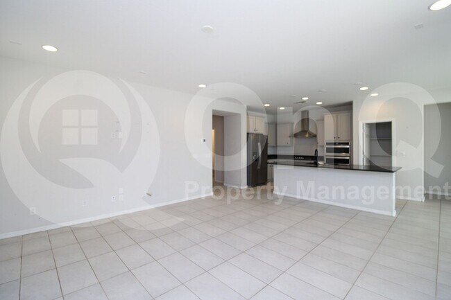 Foto del edificio - 8939 W Missouri Ave