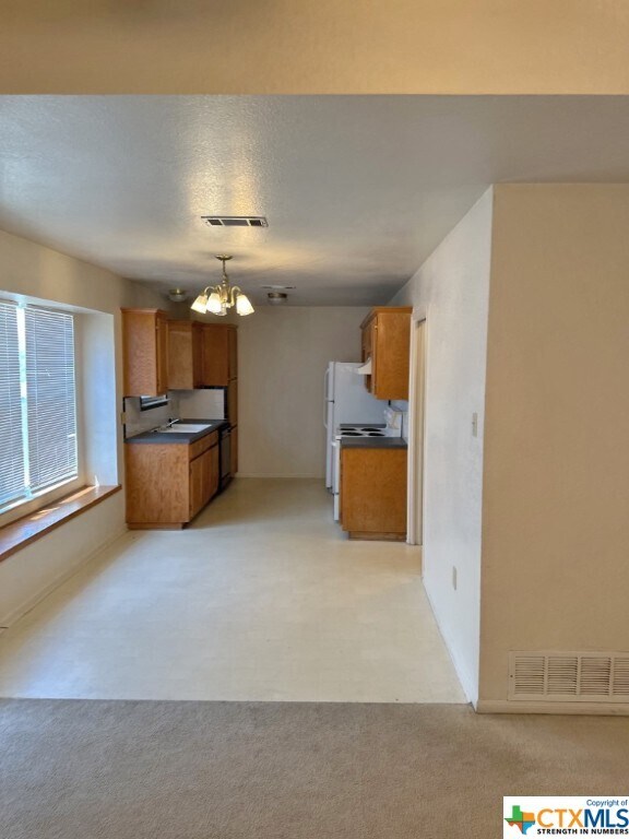 Building Photo - 3804 Lone Oak Dr