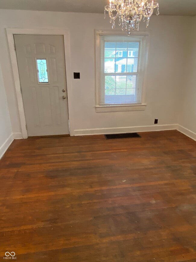 Building Photo - 1223 N Oxford St