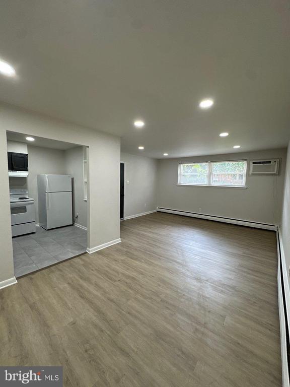 Building Photo - 521 Martin St