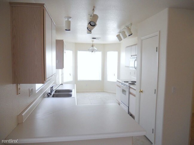 Building Photo - 3 br, 2 bath House - 9044 W Monte Vista Rd