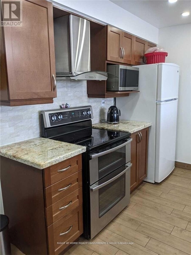 Building Photo - 550 Webb Dr