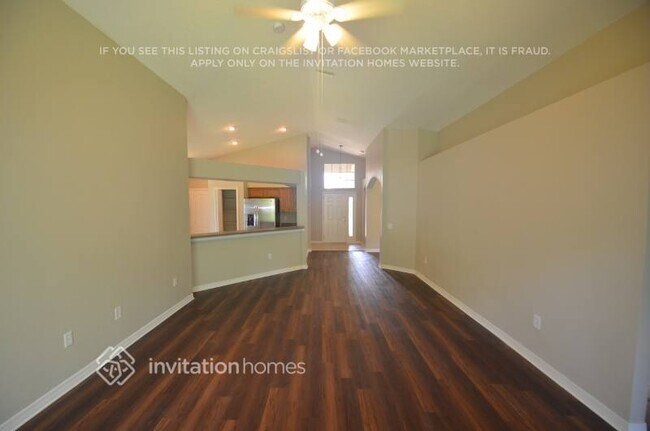 Building Photo - 12608 Kings Lake Dr