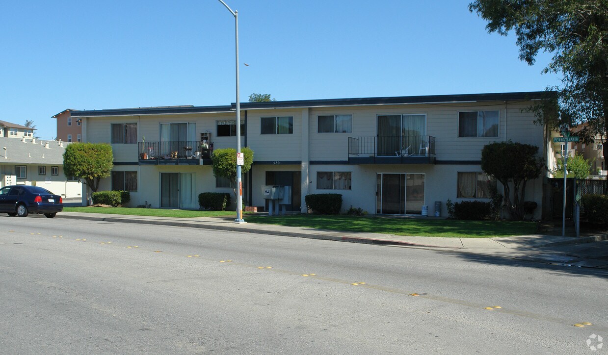 Foto del edificio - 280 Pennsylvania Dr