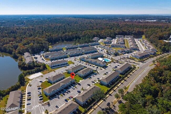 Foto del edificio - 8378 Retrograde Rd