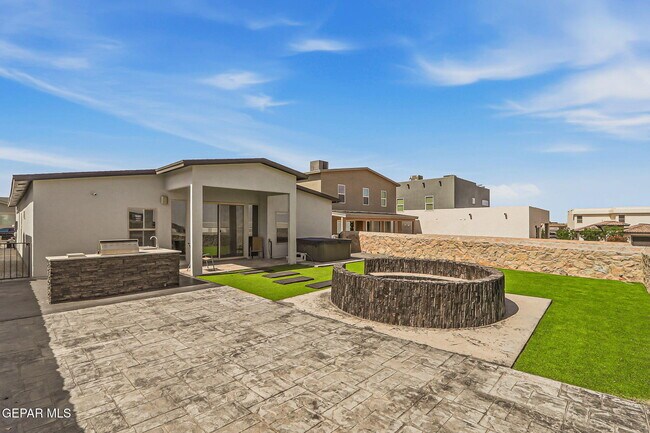 Foto del edificio - 12568 Barbaro Wy