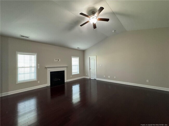 Building Photo - 1139 St Johns Loop