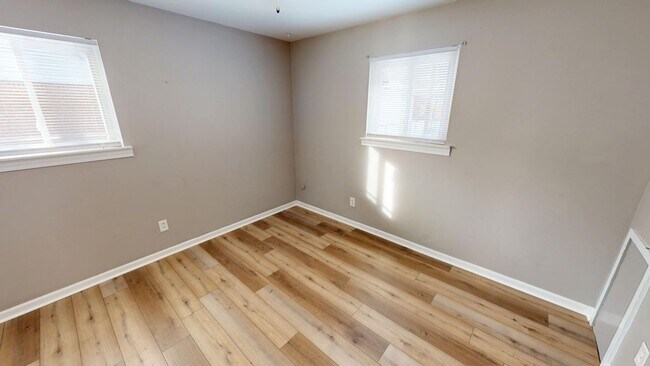 Foto del edificio - 1177 Connie Ave