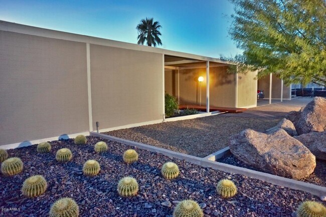 Foto del edificio - 4402 N 28th St