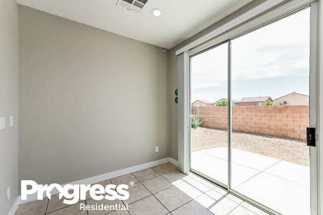 Foto del edificio - 6725 Brick House Ave