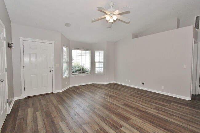 Foto del edificio - Lovely Single-Level Home