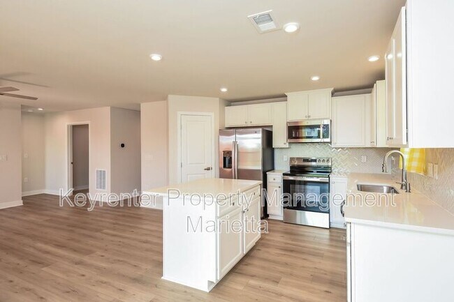 Foto del edificio - 185 Oakleigh Dr