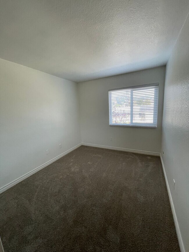 Foto del edificio - 3BD 2BA Condo located in Poway