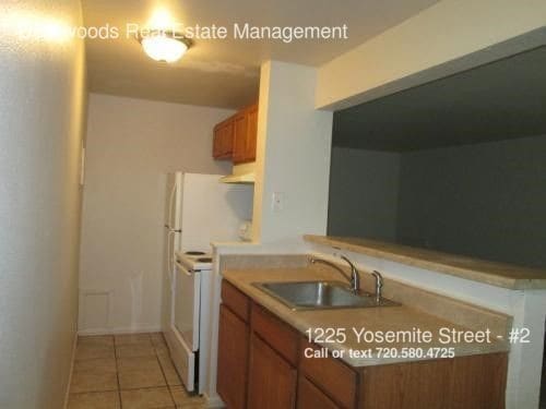 Building Photo - 1225 Yosemite St