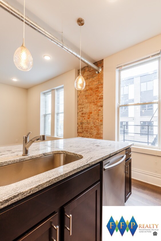 Foto principal - 737 E McMillan St