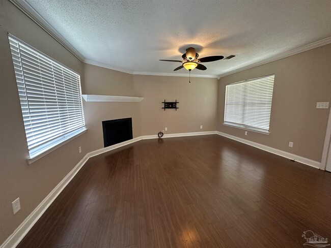 Building Photo - 8135 Imperial Dr