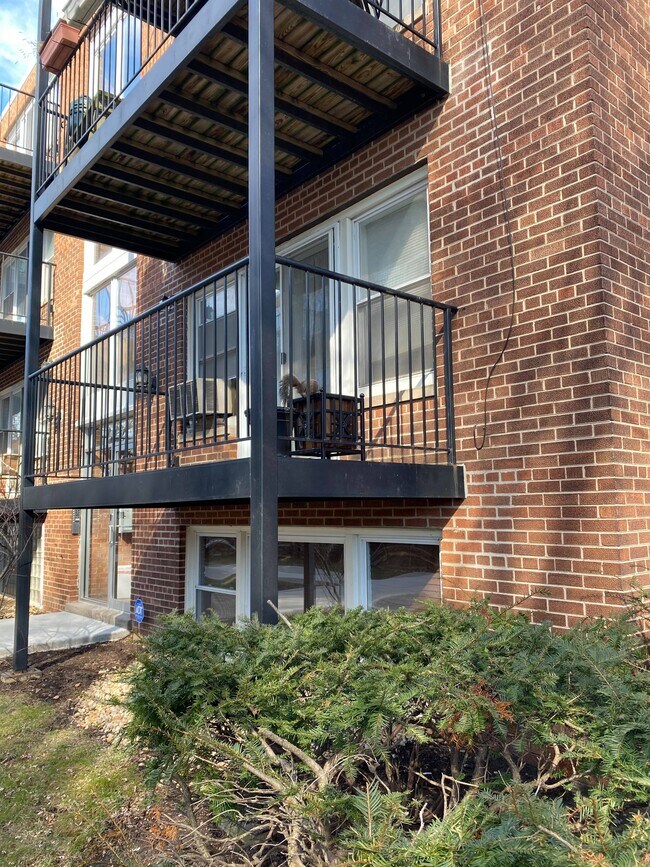 Foto del edificio - 2620 W Catalpa Ave