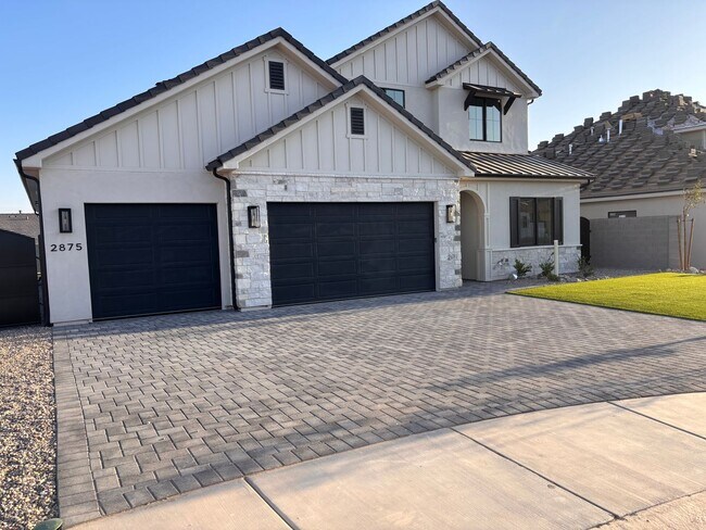 Foto del edificio - Beautiful 5 bedroom 4 bath in Desert Canyons
